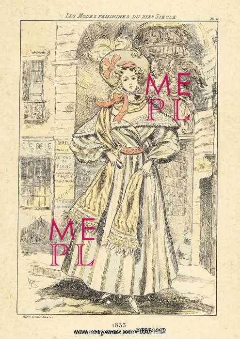 : Fashionable lady in front of a covered passage : Fashionable lady in front of a covered passage