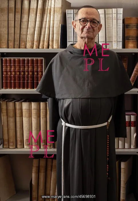 : Father Giancarlo Corsini, Library, Santa Croce, Florence : Father Giancarlo Corsini, Library, Santa Croce, Florence