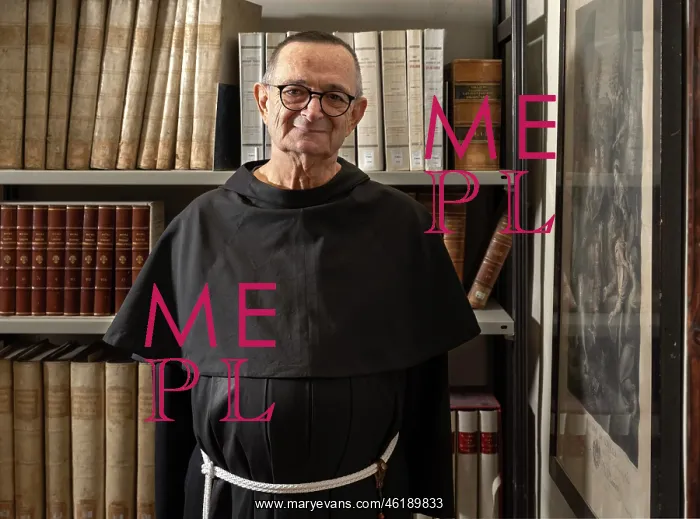 : Father Giancarlo Corsini, Library, Santa Croce, Florence : Father Giancarlo Corsini, Library, Santa Croce, Florence