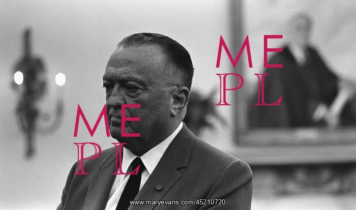: FBI Director, J. Edgar Hoover, in an Oval ? : FBI Director, J. Edgar Hoover, in an Oval ?