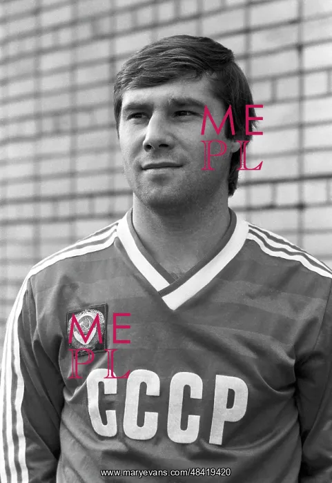 : FC Dynamo Kyiv defender Anatoliy Demyanenko, 1985 : FC Dynamo Kyiv defender Anatoliy Demyanenko, 1985