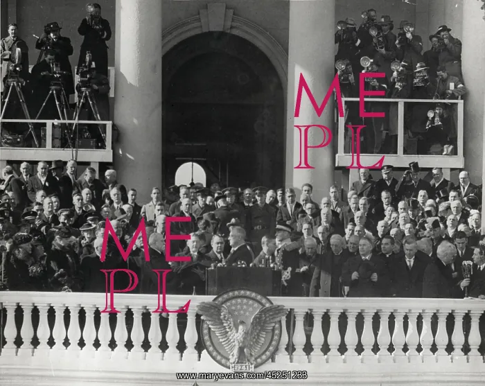 : FDR takes the Oath of Office from Chief Justice : FDR takes the Oath of Office from Chief Justice