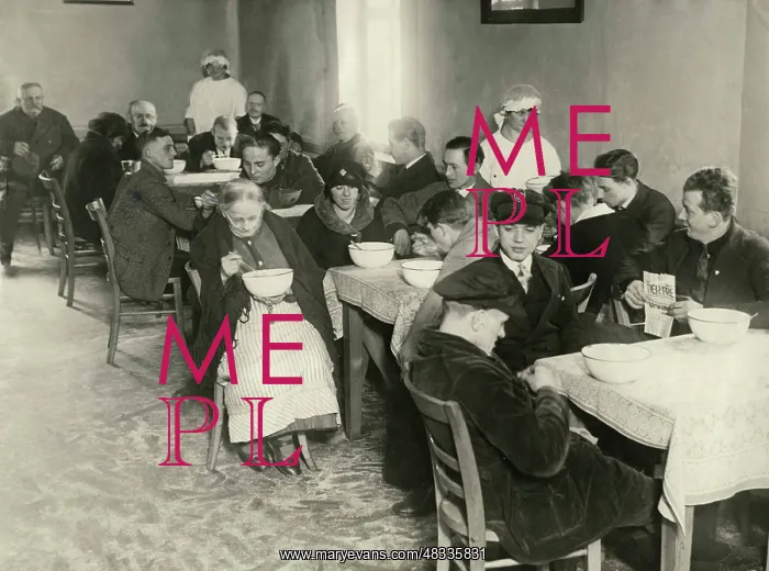 : Feeding of unemployed people in Berlin, 1930 : Feeding of unemployed people in Berlin, 1930