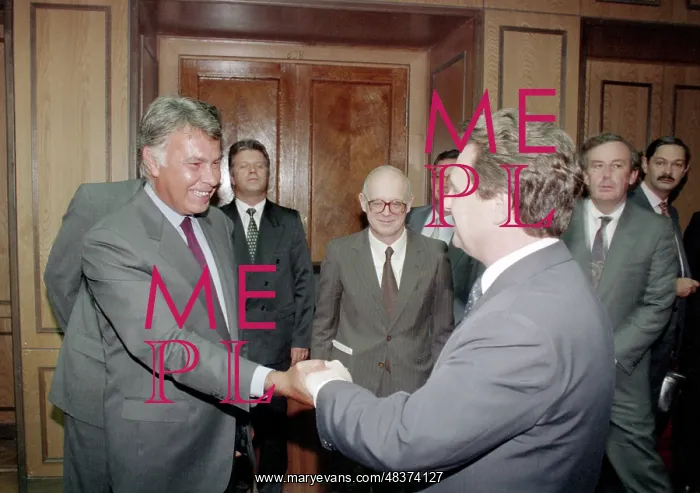 : Felipe Gonzalez visits Russia : Felipe Gonzalez visits Russia