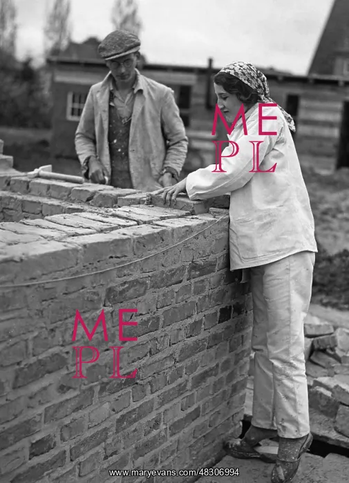 : Female bricklayer apprentice in Berlin, 1935 : Female bricklayer apprentice in Berlin, 1935