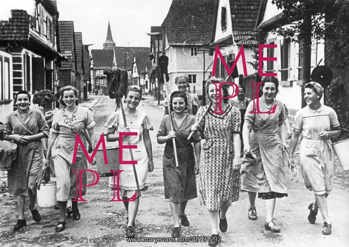: Female members of the RAD : Female members of the RAD