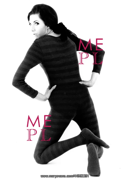  : FEMALE MODEL