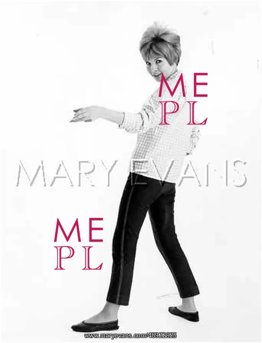 : FEMALE MODEL : FEMALE MODEL