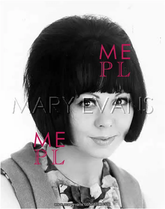 : FEMALE MODEL : FEMALE MODEL