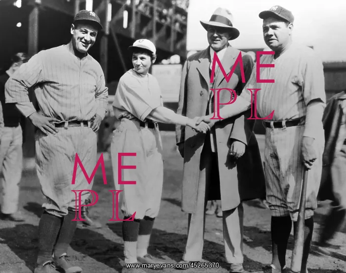 : Female pitcher Jackie Mitchell, with Babe Ruth : Female pitcher Jackie Mitchell, with Babe Ruth