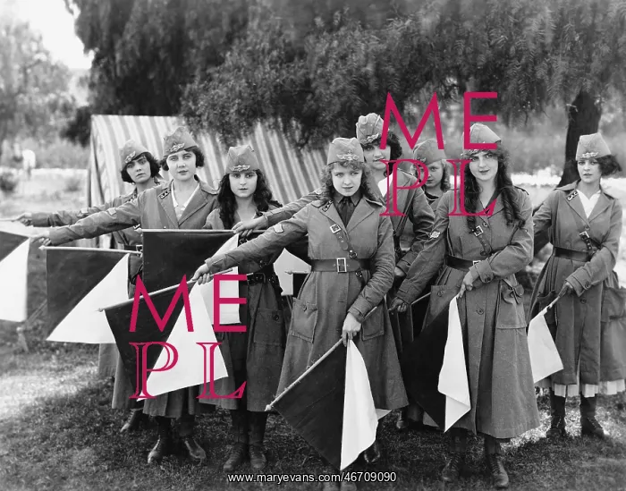 : Female signal corps : Female signal corps
