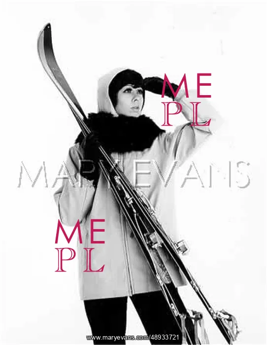 : FEMALE SKIWEAR MODEL : FEMALE SKIWEAR MODEL