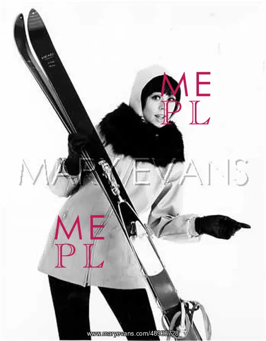 : FEMALE SKIWEAR MODEL : FEMALE SKIWEAR MODEL