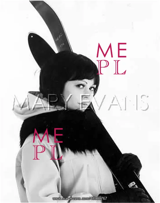 : FEMALE SKIWEAR MODEL : FEMALE SKIWEAR MODEL