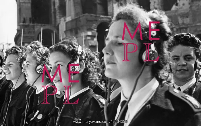 : Female telegraphers in Italy, 1939 : Female telegraphers in Italy, 1939
