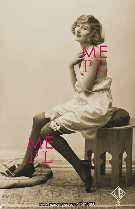 : FEMALE TYPE / SLIP 1920