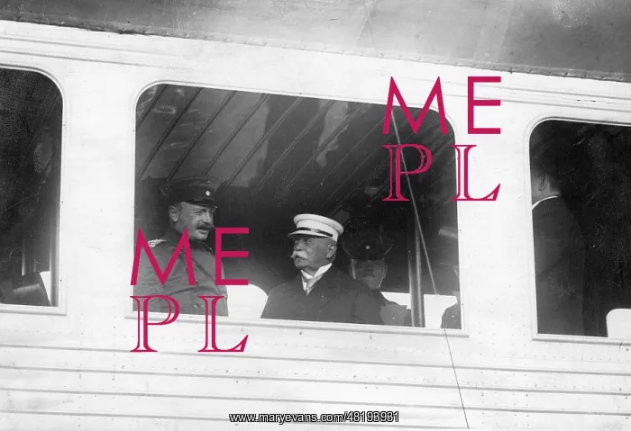 : Ferdinand Graf Zeppelin with King Frederick Augustus III of : Ferdinand Graf Zeppelin with King Frederick Augustus III of