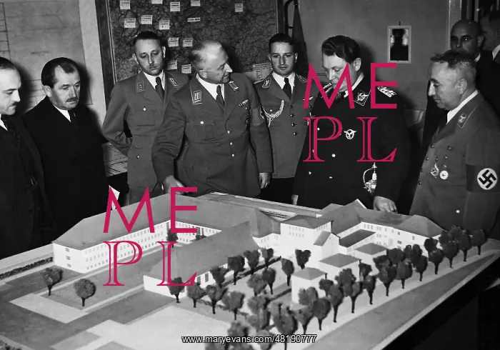 : Ferdinand Porsche, Hermann Goring and Robert Ley, 1938 : Ferdinand Porsche, Hermann Goring and Robert Ley, 1938