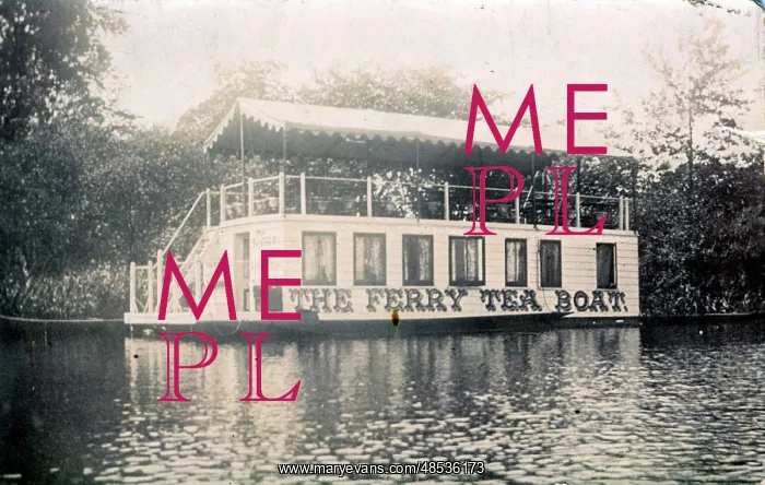 : Ferry Tea Boat, Wick, Dorset : Ferry Tea Boat, Wick, Dorset