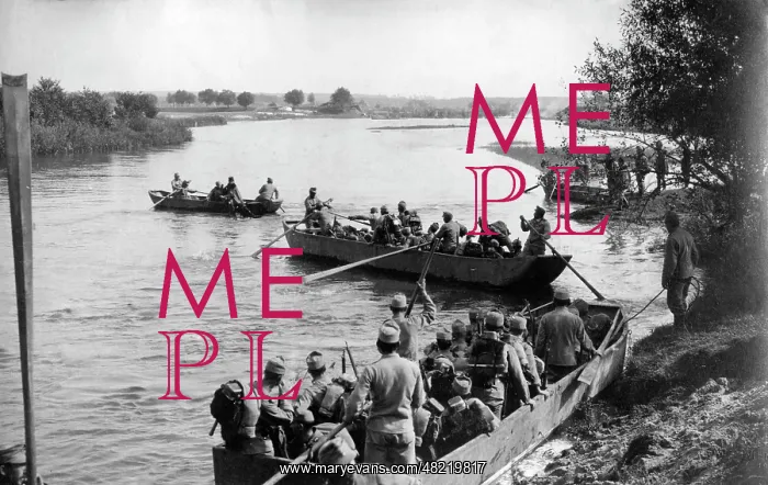 : Ferrying Austrian troops in Poland, 1915 : Ferrying Austrian troops in Poland, 1915