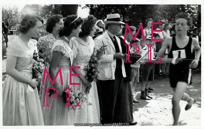  : Fete, Ruislip, MiddleseX