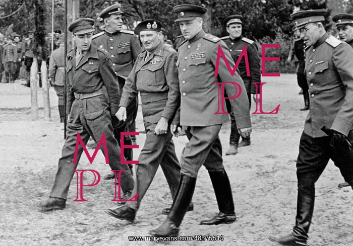 : Field Marshal Bernard Montgomery with Marshal Rokossovsky : Field Marshal Bernard Montgomery with Marshal Rokossovsky