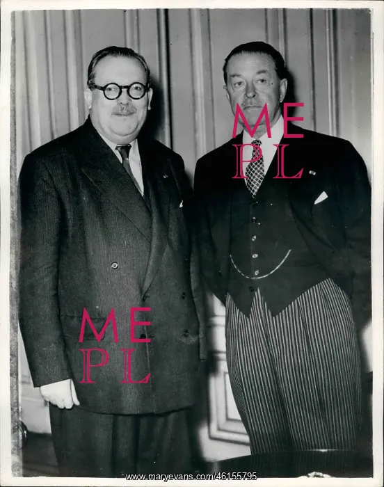 : Field Marshal Lord Alexander, Belgian PM Van Acker, Brussels : Field Marshal Lord Alexander, Belgian PM Van Acker, Brussels