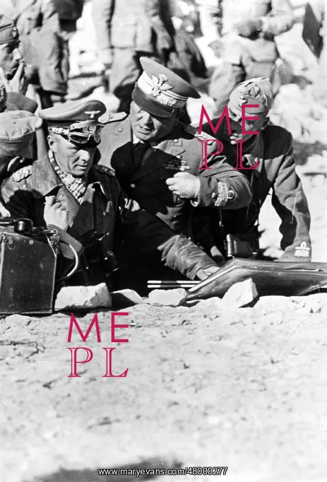 : Field Marshal Rommel at a command post, WW2 : Field Marshal Rommel at a command post, WW2