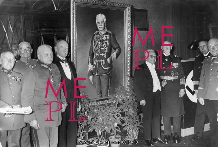 : Field Marshal von Mackensen portrait presentation : Field Marshal von Mackensen portrait presentation