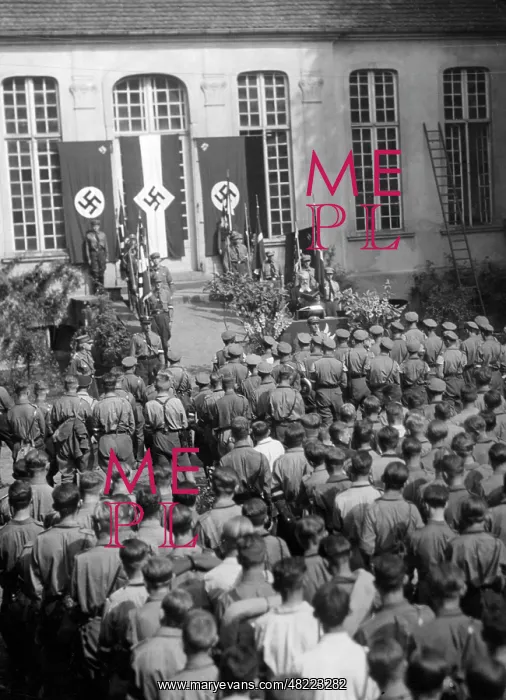 : Field service in Berlin, 1933 : Field service in Berlin, 1933