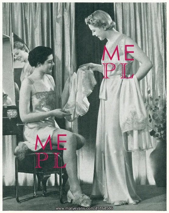 : Fife Silk Mills Advertisement Photograph : Fife Silk Mills Advertisement Photograph