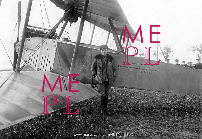 : Fighter pilot next to his plane, 1914 : Fighter pilot next to his plane, 1914