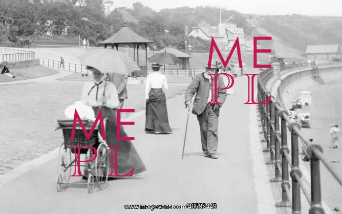  : Filey, People on the Promenade 1901