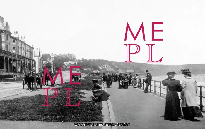  : Filey Promenade early 1900s