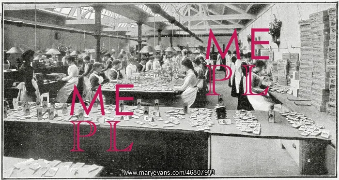 : Filling Rowntree's Commemorative Boxes of Chocolates 1902 : Filling Rowntree's Commemorative Boxes of Chocolates 1902