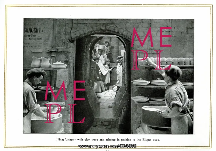 : Filling saggers with clay ware, Alfred Meakin : Filling saggers with clay ware, Alfred Meakin