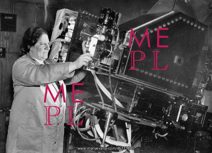 : The film operator Mrs. H. Gevier : The film operator Mrs. H. Gevier
