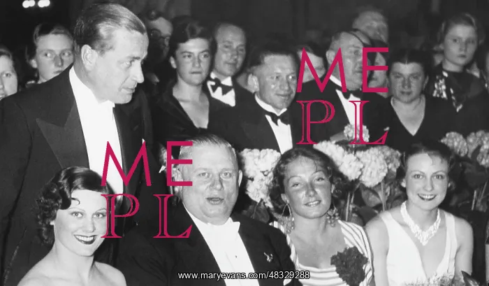 : Filmball in the Zoo, 1935 : Filmball in the Zoo, 1935