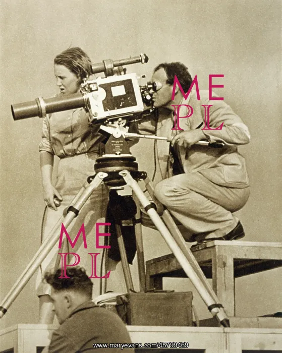 : FILMING 1936 OLYMPICS : FILMING 1936 OLYMPICS