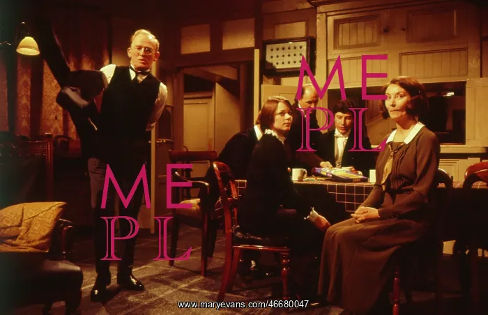 : Filming of Upstairs Downstairs : Filming of Upstairs Downstairs