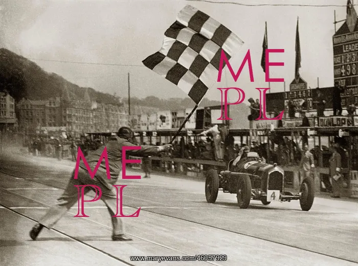  : Finish. Erian Lewi wins with Alfa Romeo the car-race