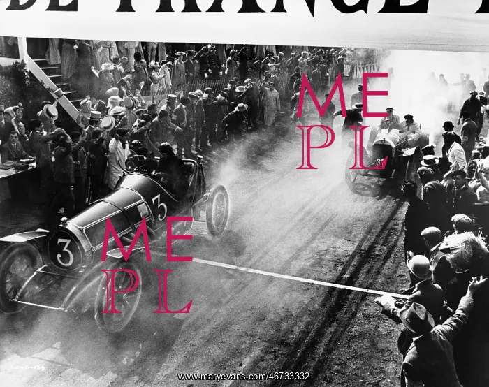 : Finish line at auto race : Finish line at auto race