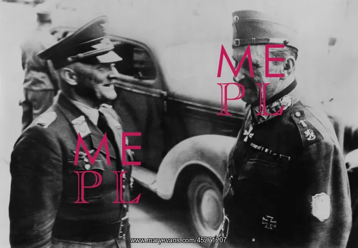 : Finland's Marshal Mannerheim speaking with German : Finland's Marshal Mannerheim speaking with German