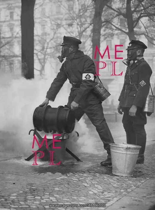 : Fire drill in Berlin-Kreuzberg, 1935 : Fire drill in Berlin-Kreuzberg, 1935