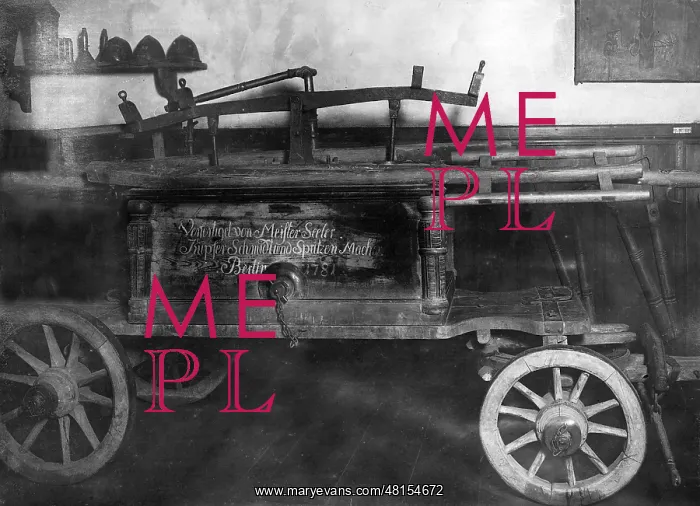 : Fire engine from 1781 : Fire engine from 1781