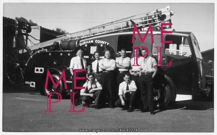 : FIRE ENGINE 1940S : FIRE ENGINE 1940S