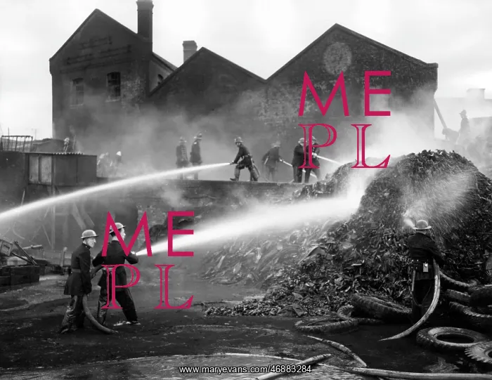 : Firefighters in action, Mitre Wharf, Scrubs Lane, NW10 : Firefighters in action, Mitre Wharf, Scrubs Lane, NW10