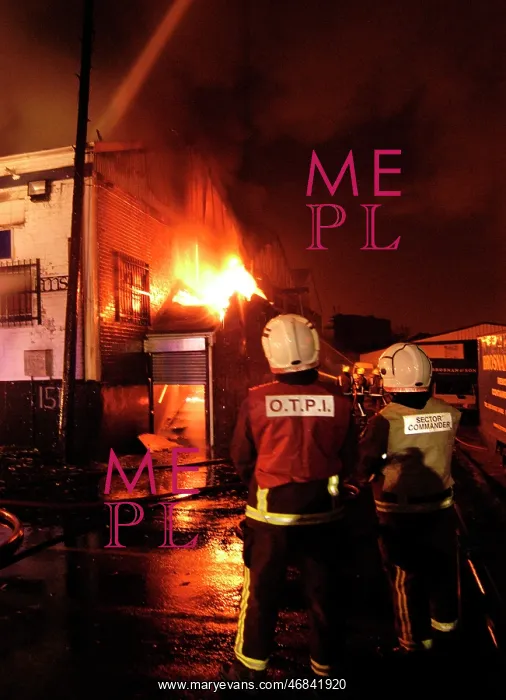 : Firefighters attending fire at commercial premises : Firefighters attending fire at commercial premises