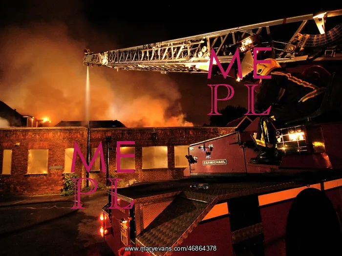 : Firefighters working at scene of pub fire, SE London : Firefighters working at scene of pub fire, SE London