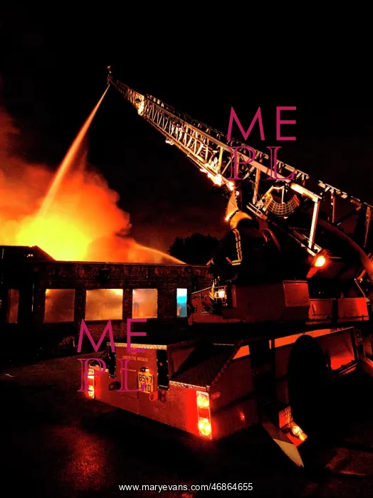 : Firefighters working at scene of pub fire, SE London : Firefighters working at scene of pub fire, SE London